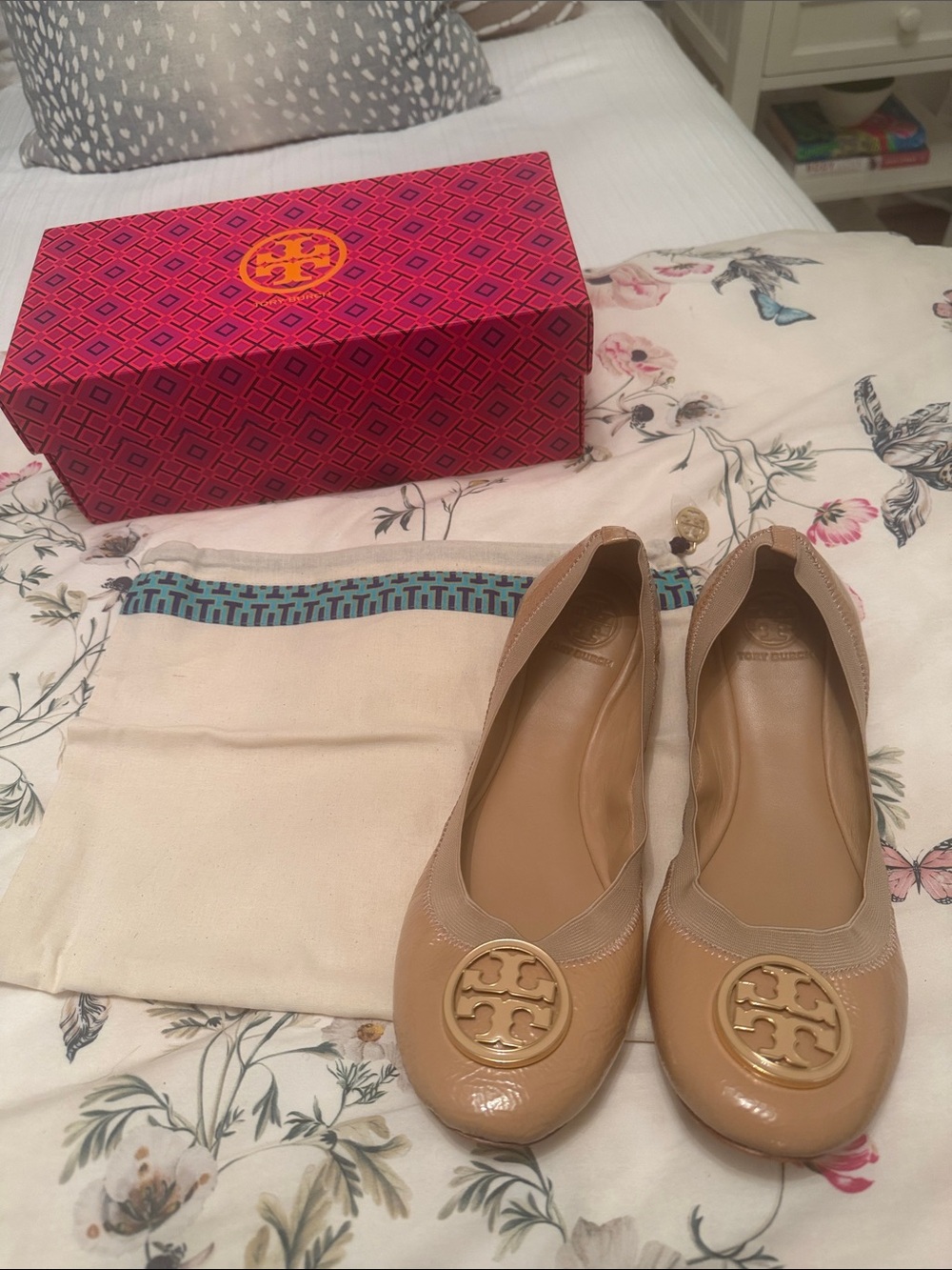 Tory Burch “Caroline” Beige/Tan Ballet Flats